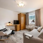 Hubengut Bed and Breakfast 3*