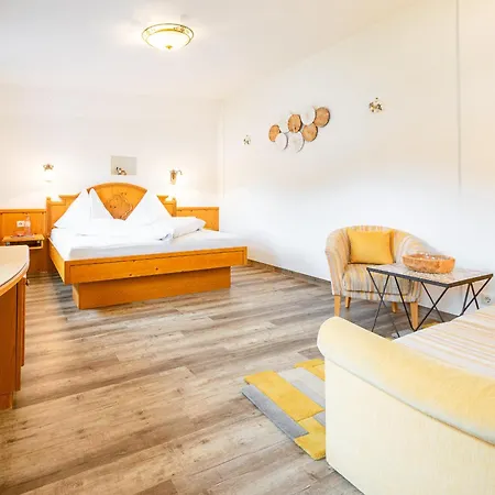 Bed & Breakfast Hubengut 2*