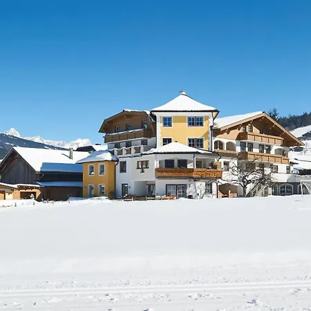 Hubengut Bed & Breakfast