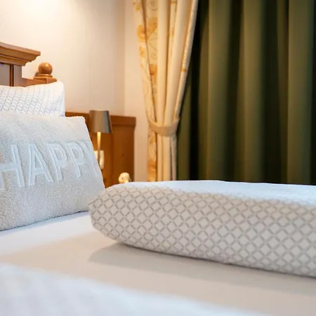 Hubengut Bed & Breakfast 2*