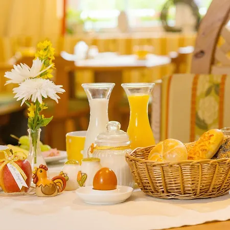 Hubengut Bed & Breakfast